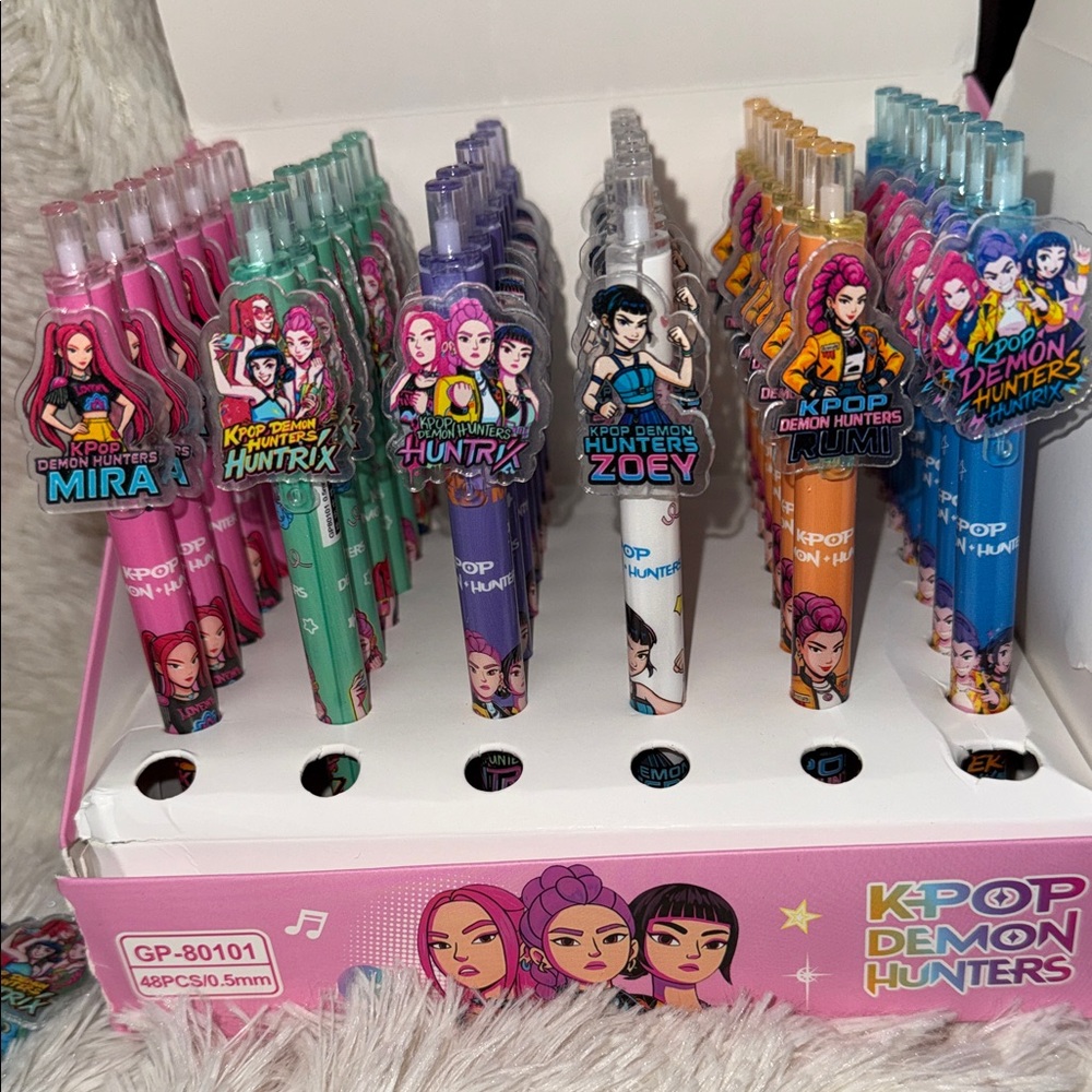K-POP Demon Hunters  Gel Pen set of 12 🚨🚨🚨 LAST DOZEN🚨🚨🚨👁️